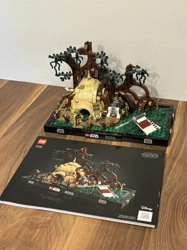 LEGO Star Wars 75330 Dagobah Jedi Training Diorama Complete w/ Manual NO Box