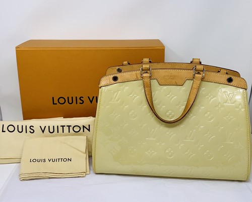 LOUIS VUITTON VERNIS BREA MM BLANC CORAIL BAG PURSE  AUTHENTIC 💛 BEAUTIFUL