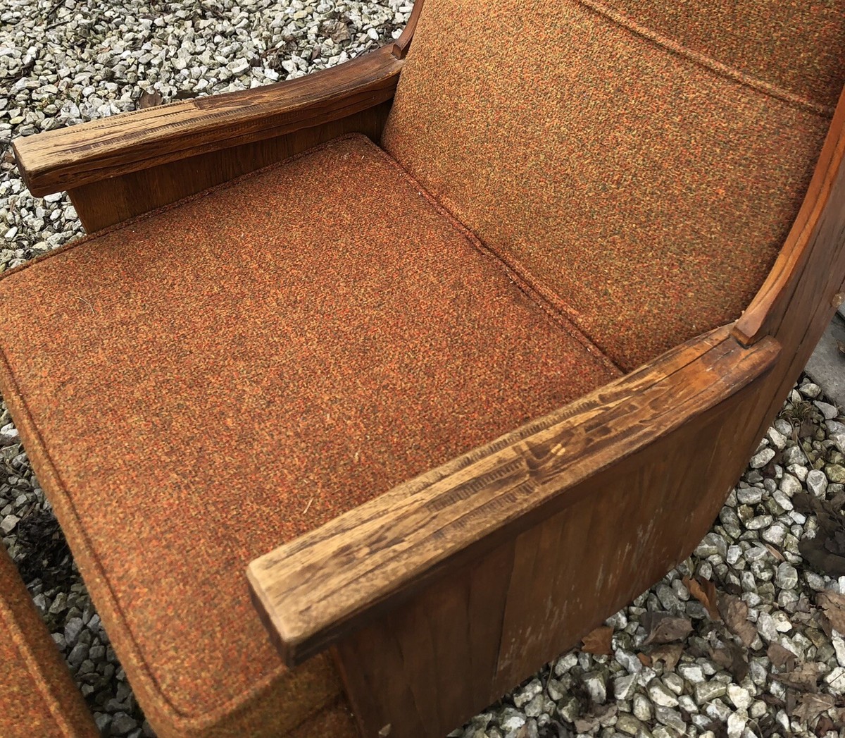 Brandt Ranch Oak Upholstered/Cushioned Platform Swivel