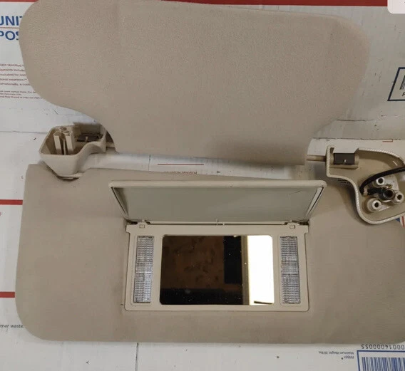 ✅ 03-06 EXPEDITION / NAVIGATOR LH RH SUNVISORS W / LIGHTED MIRROR BEIGE PAIR - Изображение 4 из 4