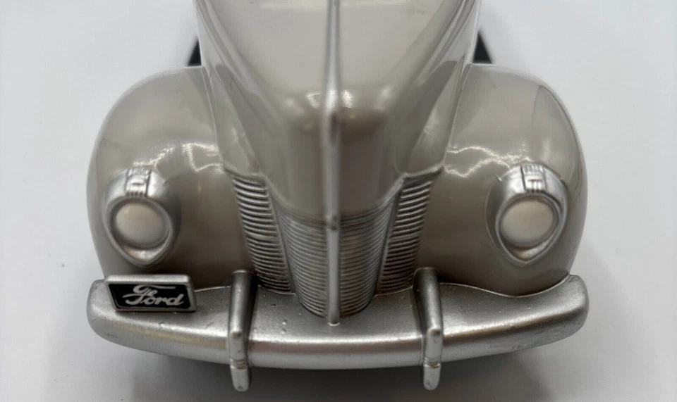 Gearbox 1940 Ford Deluxe Coupe Convertible Pedal Car Bank Diecast Gray NO KEY - Image 4 of 4