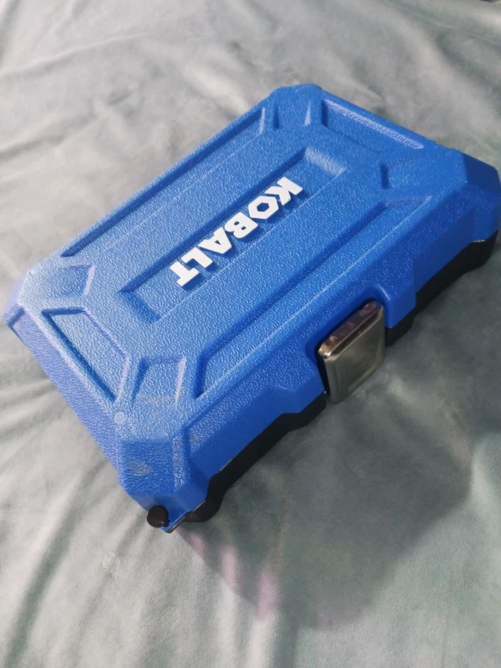 Kobalt Ratchet and Screwdriver tool set 64 pieces with case - Image 2 of 4