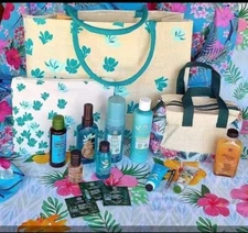 Yves Rocher Bag, Clutches & Products Set