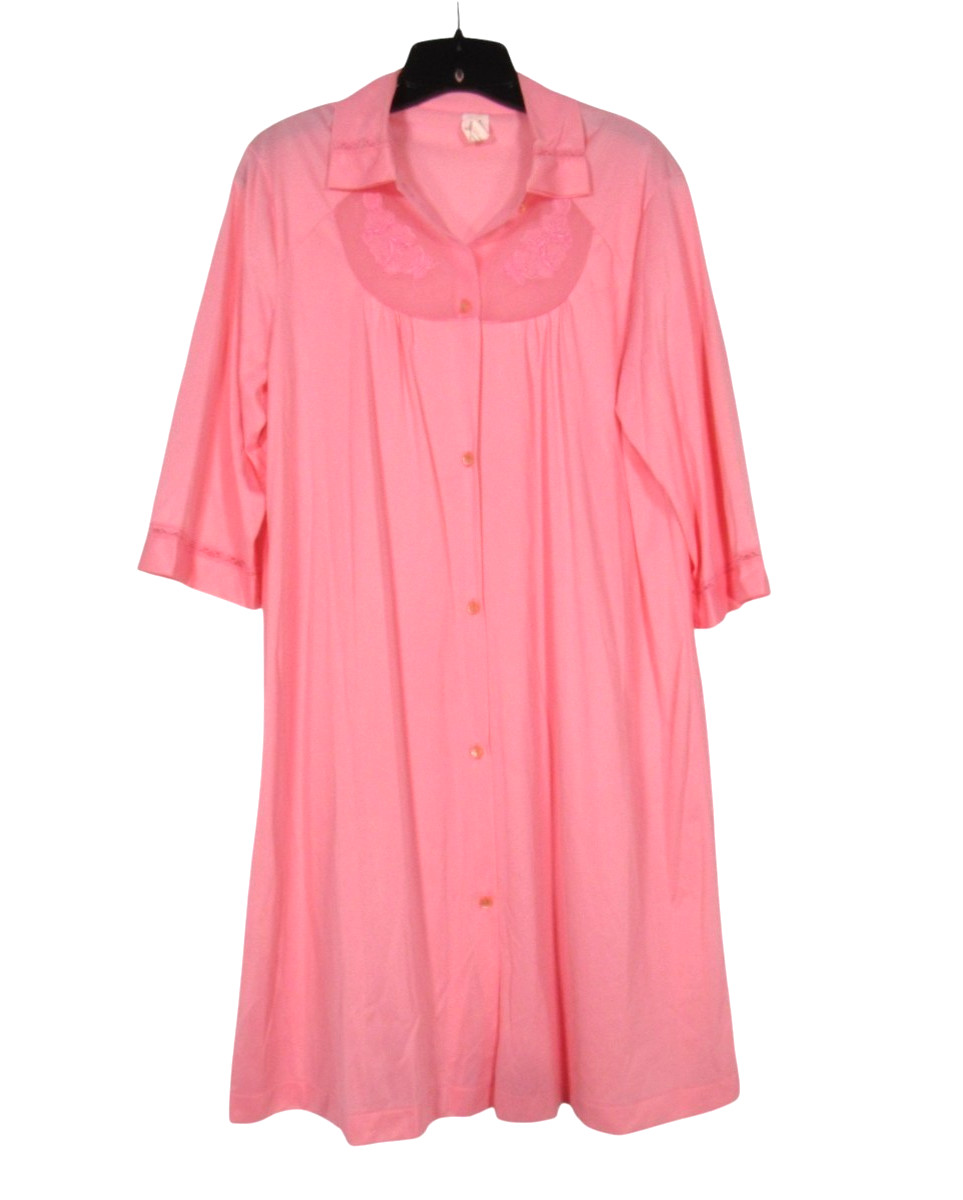 VTG MONTGOMERY WARD Thin NYLON Button-Up FLORAL EMBROIDERED Pink ROBE Sz M