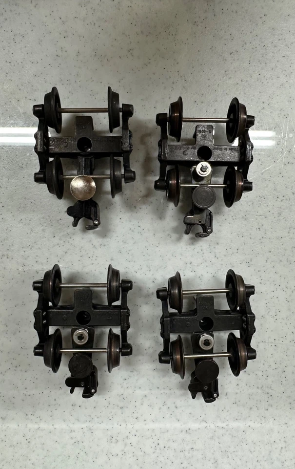 O Scale 3 Rail K-LINE Freight Trucks w/ Couplers  Set of 4 Used - Image 4 of 4