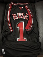 Ultimate Chicago Bulls Collector and Super Fan Gift Guide  59
