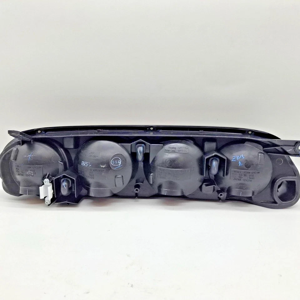 Luces traseras de carcasa negras originales OEM Toyota Supra 97-98 MKIV Foto 4 de 4