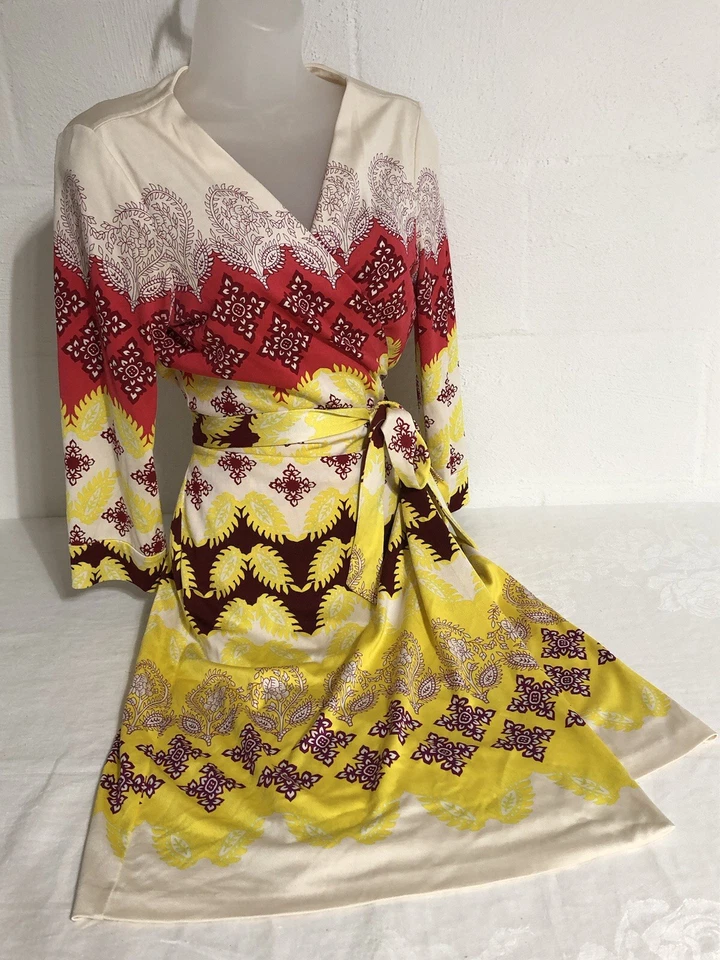 Diane Von Furstenberg Size 8 Printed Silk Jersey Retro Art Wrap Old Money - Image 2 of 4