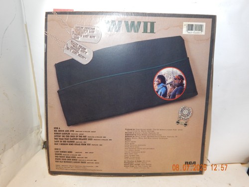 Record, LP WWII Waylon & Willie - RCA AHL1-4455 - Good used shape - Picture 2 of 3