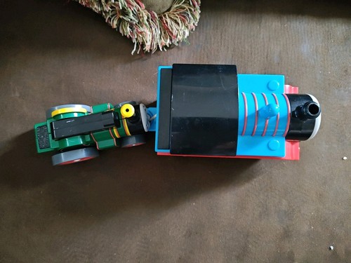TOMY Thomas & Friends Pull String & Go Treno Verde Trevor Treni Giocattolo - Foto 4 di 8