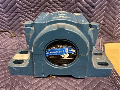 SKF FSAF 520 Pillow Block Housing & SKF LOR 102 3-7/16'' Bearing Seal