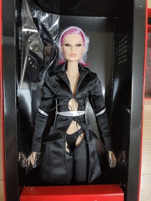 La Sombra Alejandra Luna Stilettos Out Integrity Toys Convention