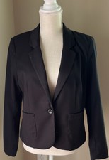 H M Women  s Black Stylish One Button Blazer w/ Front Pockets Size 12