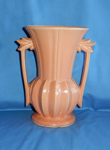 McCoy Pink Art Deco Double Handle 9" Vase - Picture 3 of 8