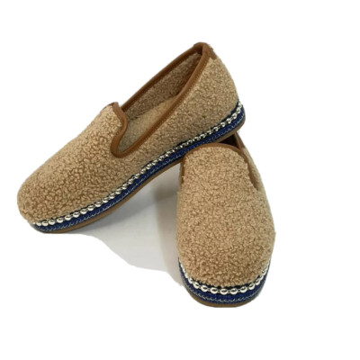 Chelsea and Violet 9.5 Conie Faux Sherling Sherpa Studded Loafers  New