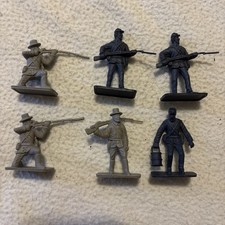 Lot of 6 Plastic Small Civil War Figures