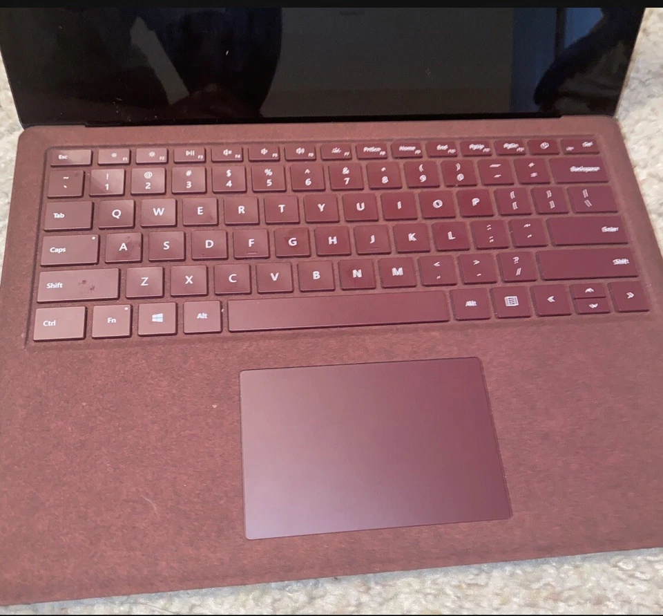 Microsoft Surface 13.5" (Intel Core i5 7ª Gen., 2.60GHz, 8GB RAM, 256GB SSD)... Foto 4 de 4