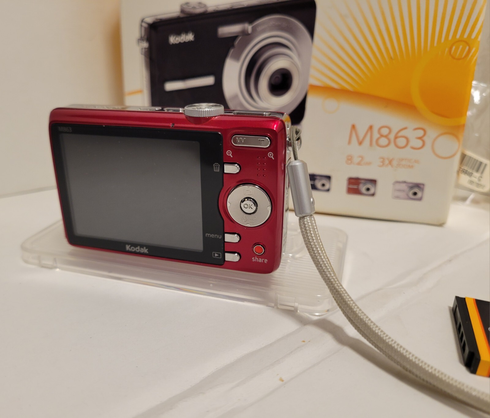 Kodak EasyShare M863 8.2MP Digital Camera Red hot for sale