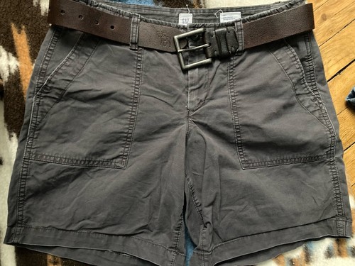 Gap Girlfriend Surplus Short Size 6 Chino