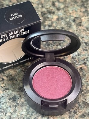 Mac Veluxe Pearl Eyeshadow~Plum Dressing~NIB~0.04 Oz~Rare