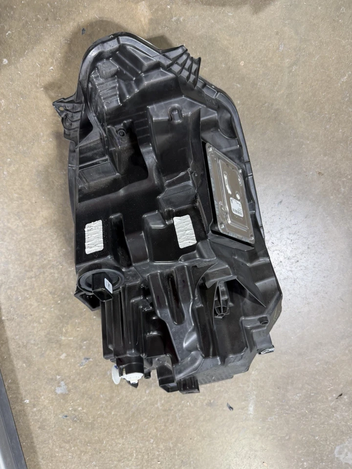 ¡Nuevo! Ford Branco Sport 2021-2024 lado izquierdo izquierdo LED con anillo DRL faro OEM Foto 3 de 4