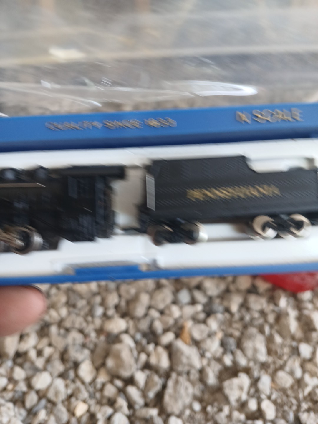 Picture 2 of 8