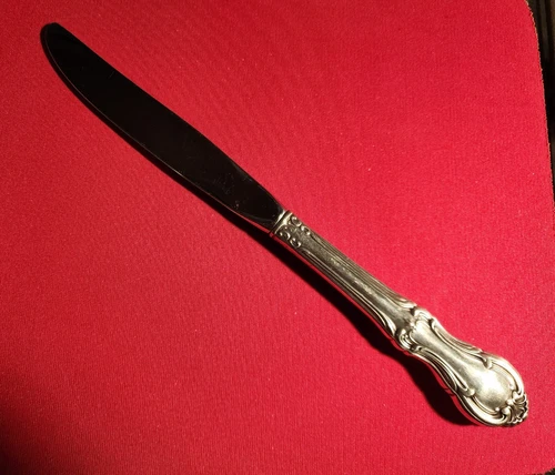 Sterling Silver International Joan of Arc Dinner Knife  9 1/4" 72g