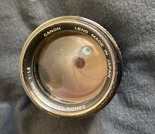 Canon FD NFD 85mm f/1.8 Portrait Prime MF Objektiv - ungetestet - kleinere Kratzer