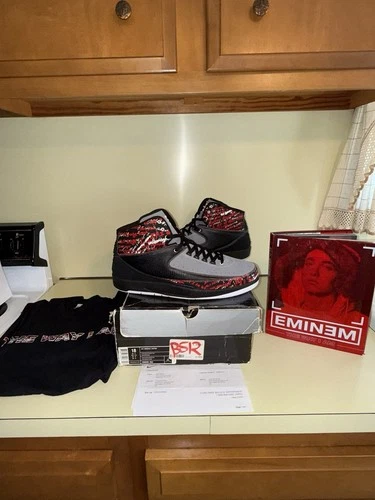 Air Jordan Retro 2 Eminem The Way I Am