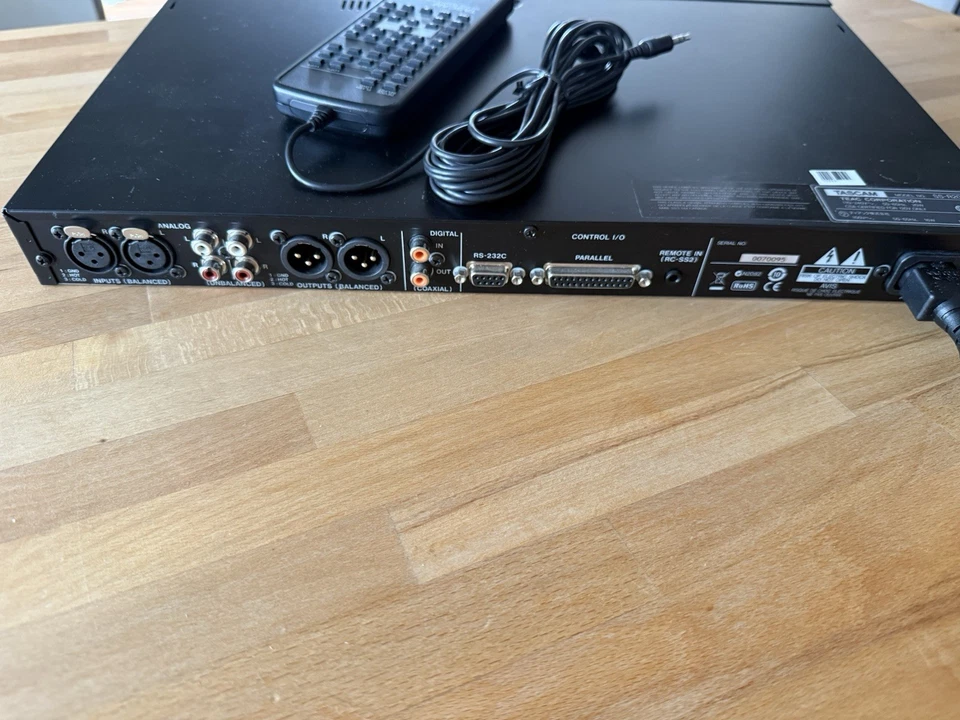 Tascam SS-R200 Solid State Audio Recorder - Schwarz (2 Stk.) - Bild 4 von 4