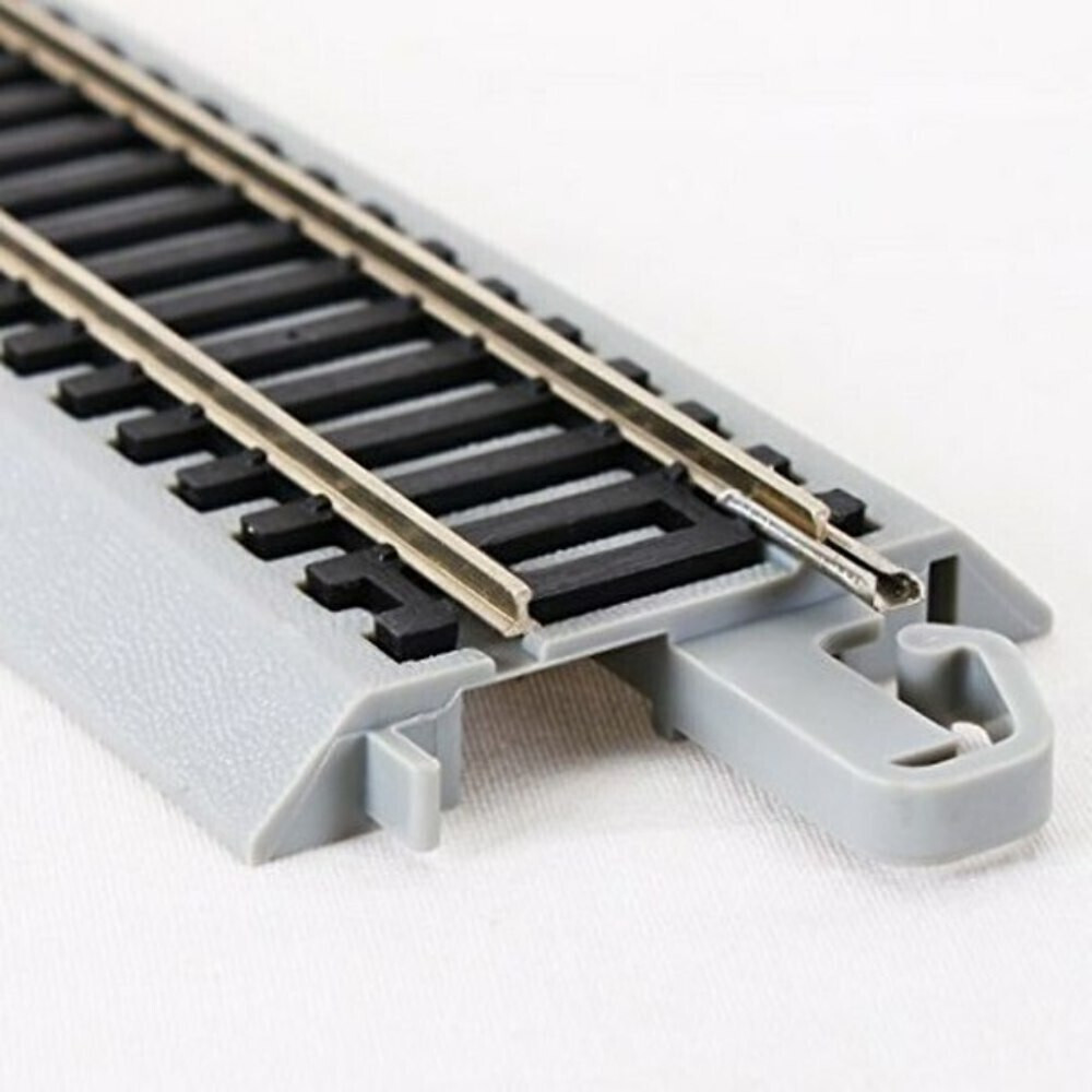 Bachmann E-Z Track Train Layout #025D Train Set HO Scale 8