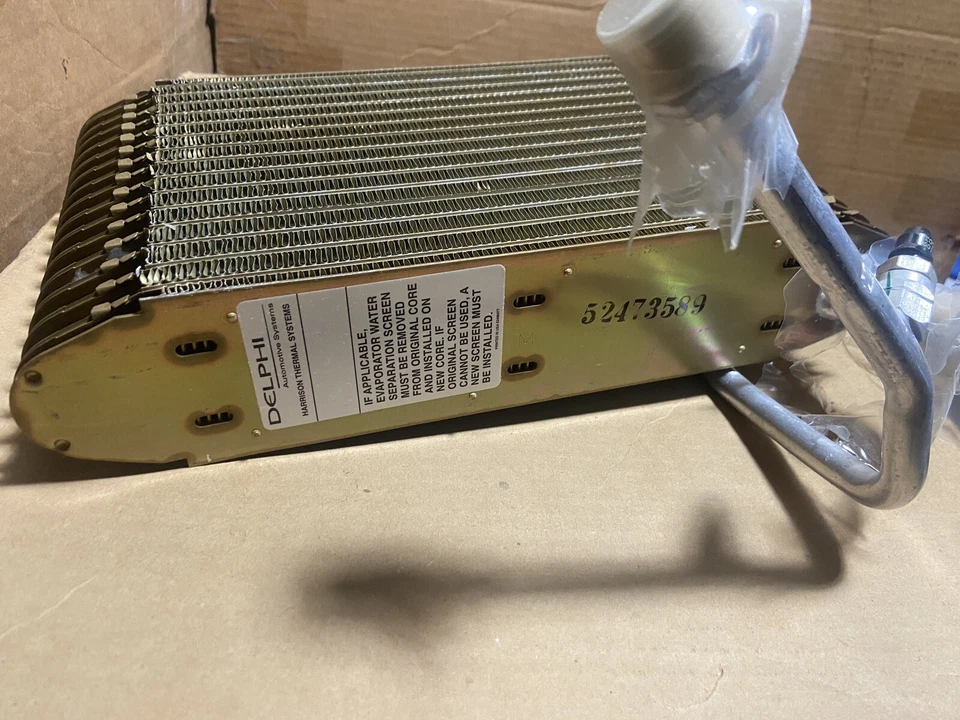 Núcleo evaporador aire acondicionado GM 52473589 -- 1994-2002 Eldorado, 1994-1999 Sevilla Deville Foto 4 de 4