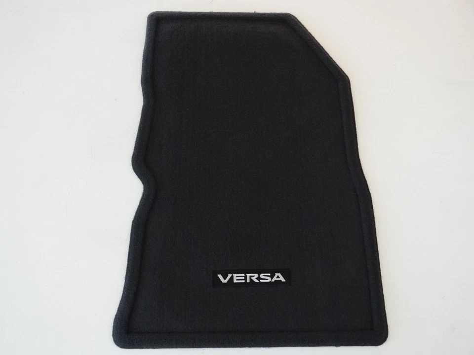 NISSAN VERSA 999E2-4Y000 Genuine Floor Mats Carpet Black OEM9 2012-2019 Foto 3 de 4