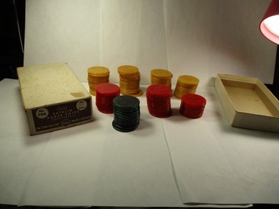 Vintage Box of 100 Lowe Catalin/Bakelite Swirl Poker Chips In Original Box chips