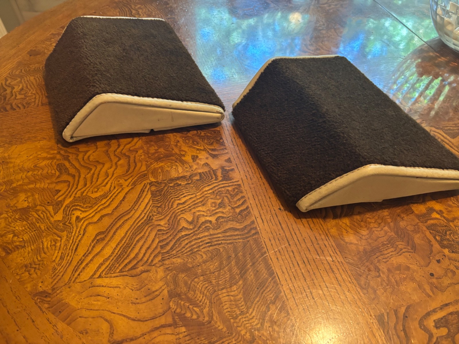 ROLLS-ROYCE / BENTLEY REAR FOOTRESTS LATE SHADOW. SILVER SPUR/SPIRIT SZ CARS