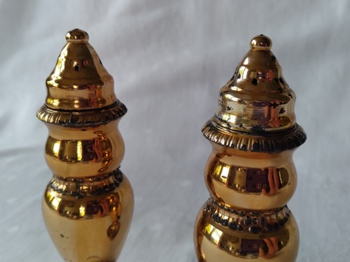 Vintage Gold Tower Urn Silver Plated Salt Pepper Shakers Set Ornate Classic USA - Picture 5 of 13
