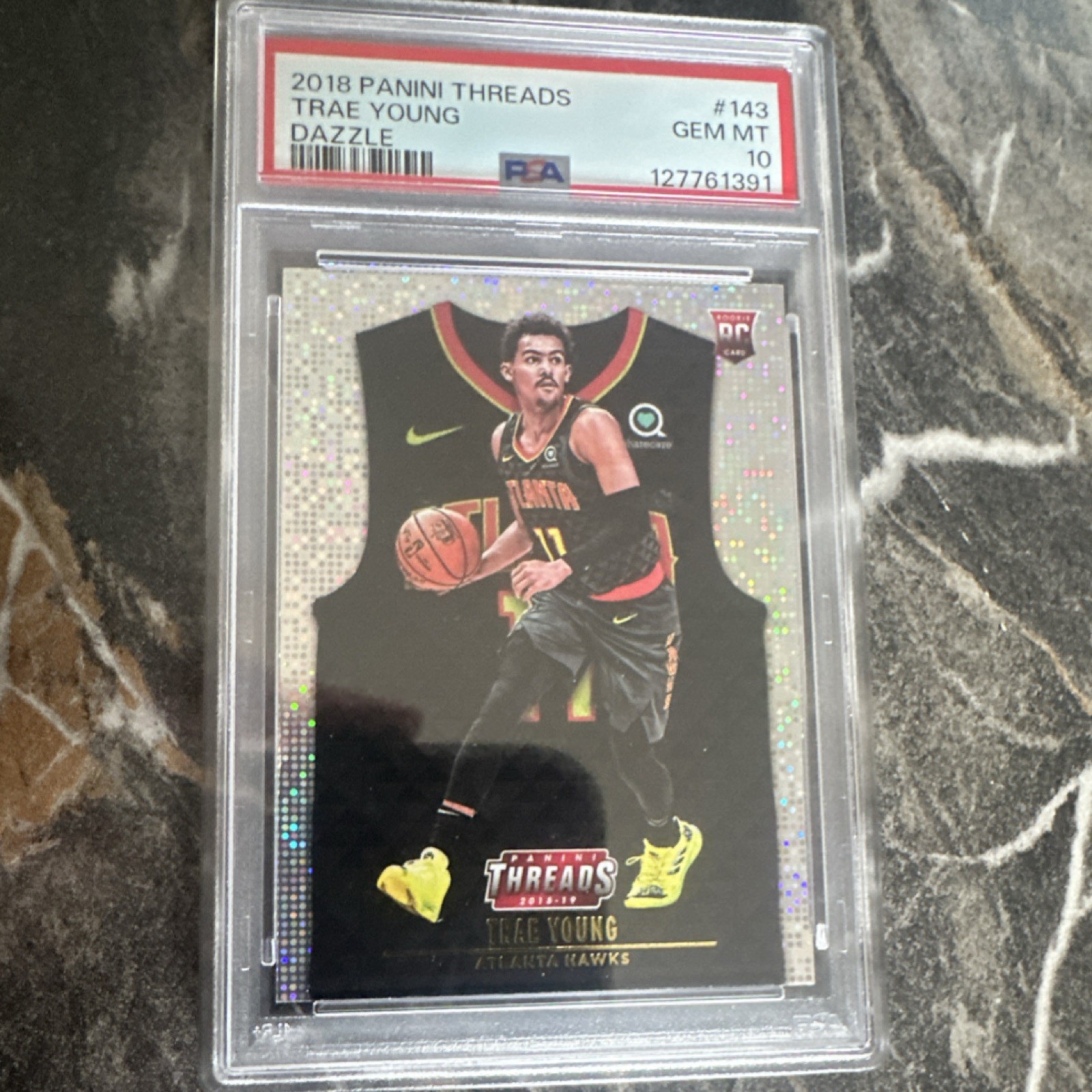 2018 Panini Threads Trae Young #143 Dazzle Rookie PSA 10 Atlanta Hawks