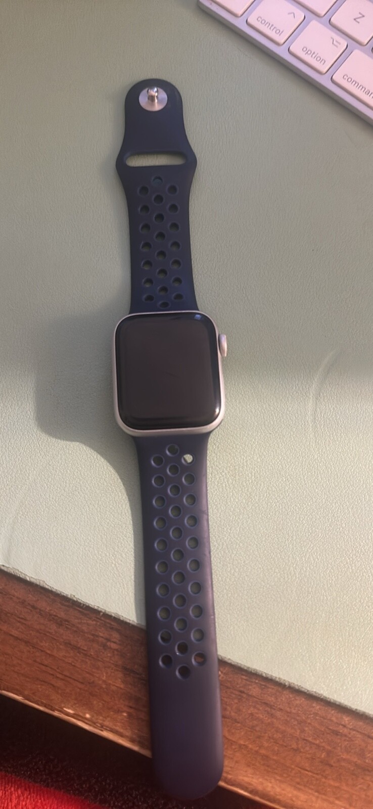 Apple Watch SE 40mm Silver Aluminum Case with White Sport Band - MYDM2LLA-image