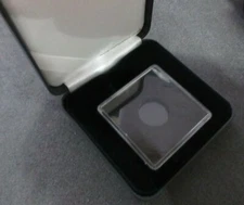 PREMIUM HALF SOVEREIGN CASE FOR 1 COIN SUPPLIED WITH LIGHTHOUSE QUAD CAPSULES