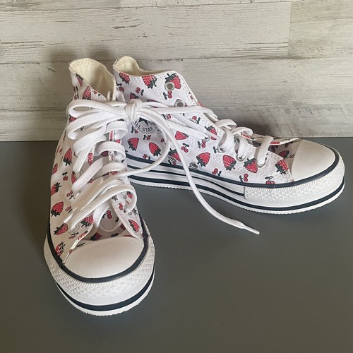 NWOT Converse Girls High Top Strawberry 