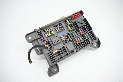   07-13 Bmw E70 X5 X6 Rear Trunk Power Distribution Fuse Relay Box Switch Oem
