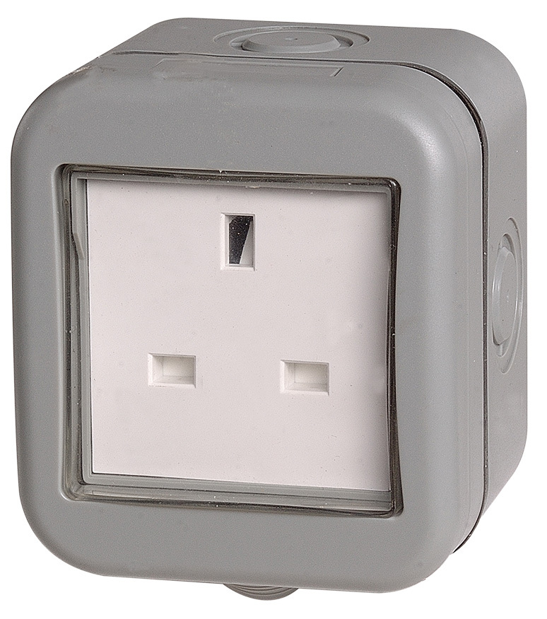 BG Weatherproof IP55 13A Outdoor Garden Unswitched 1 Gang Plug Socket