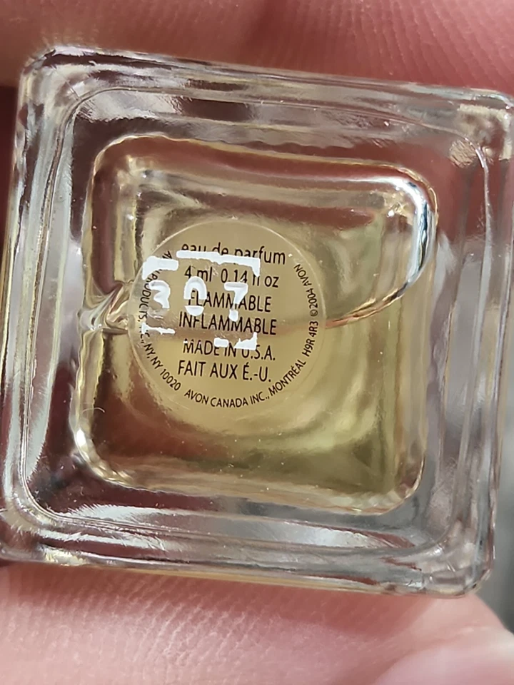 Perfume Vintage Today de AVON miniatura 0,14 oz/4 ml EDP muy raro nuevo en stock sin caja Foto 2 de 2