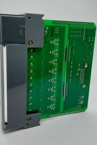 Allen-Bradley SLC 500 1746-OB8 SER A OUTPUT MODULE 1746-0B8 - Picture 3 of 9