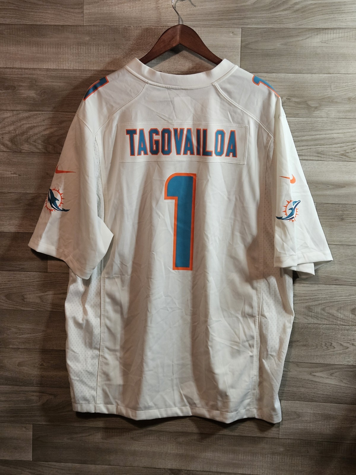 Tua Tagovailoa Men's Miami Dolphins Authentic Nike On Field Jersey Size XL NFL