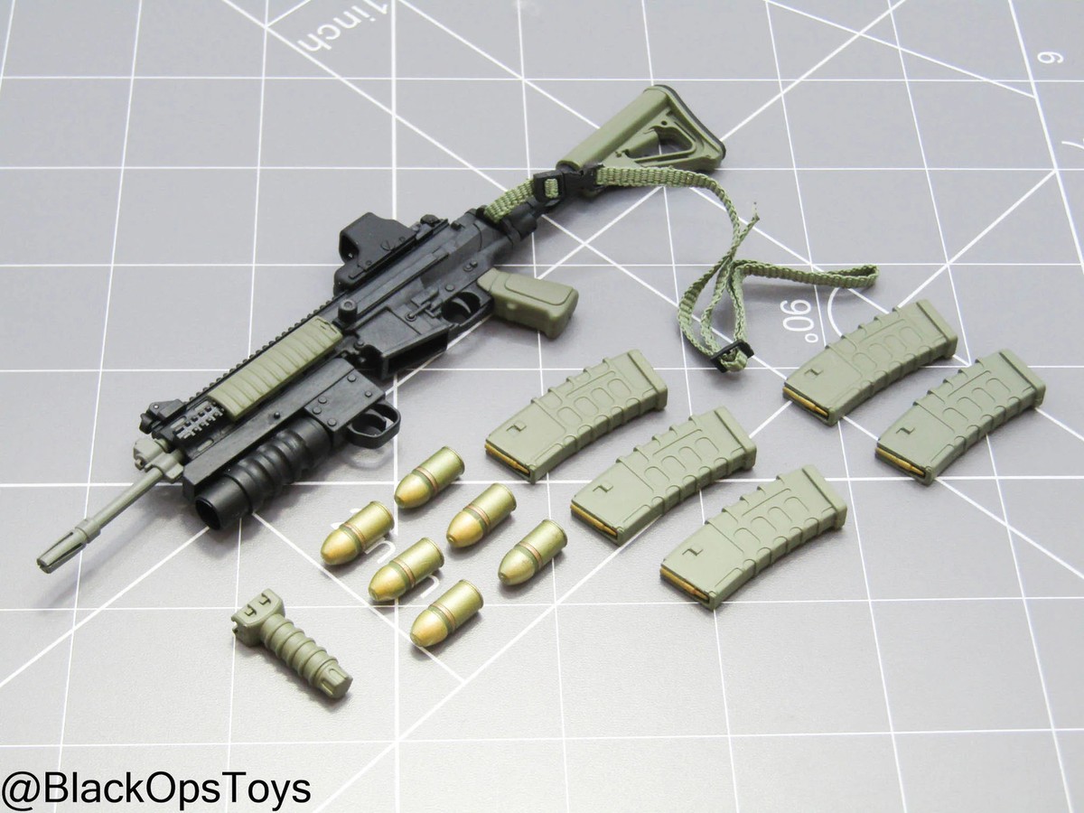 1/6 Scale Toy GI JOE - First Sergeant Duke - Black & Green M4 w