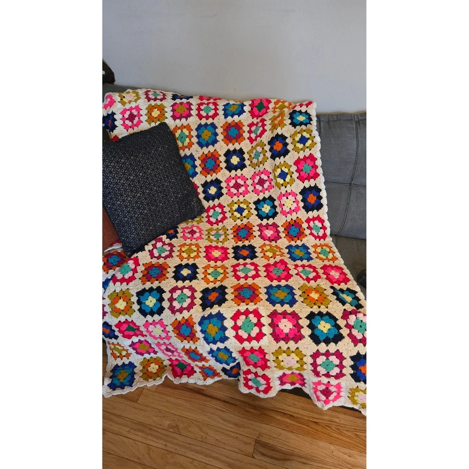 Винтажный бабушкин квадратный афганский вязаный крючком цветной многоцветный ретро ручной работы - Изображение 3 из 4