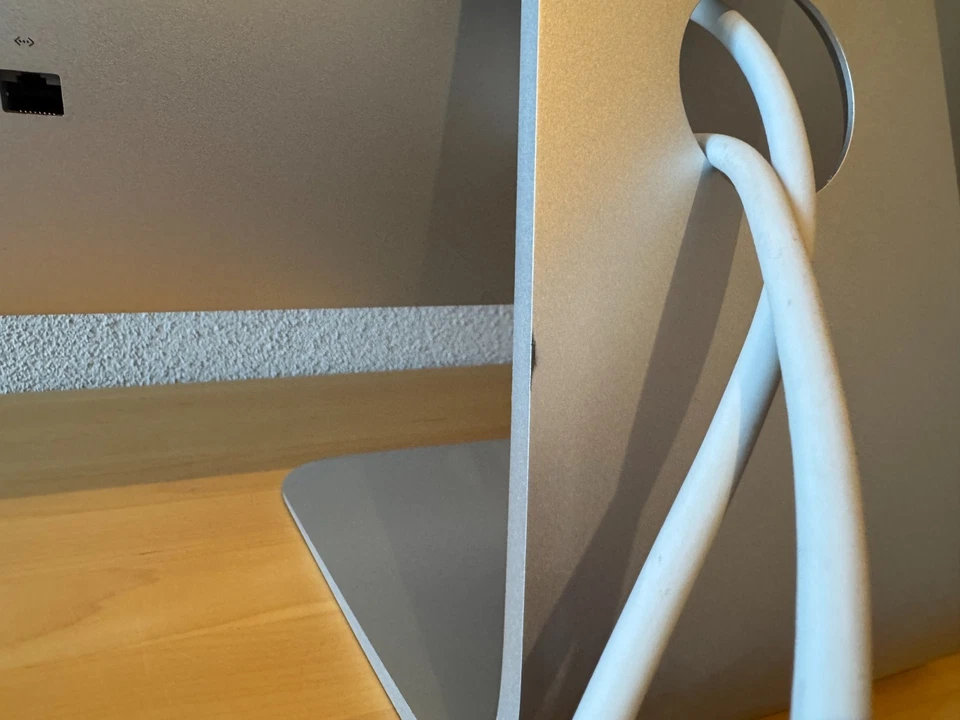 Apple Thunderbolt Display 27" LED Monitor A1407 – Akzeptabler Zustand - Bild 4 von 4