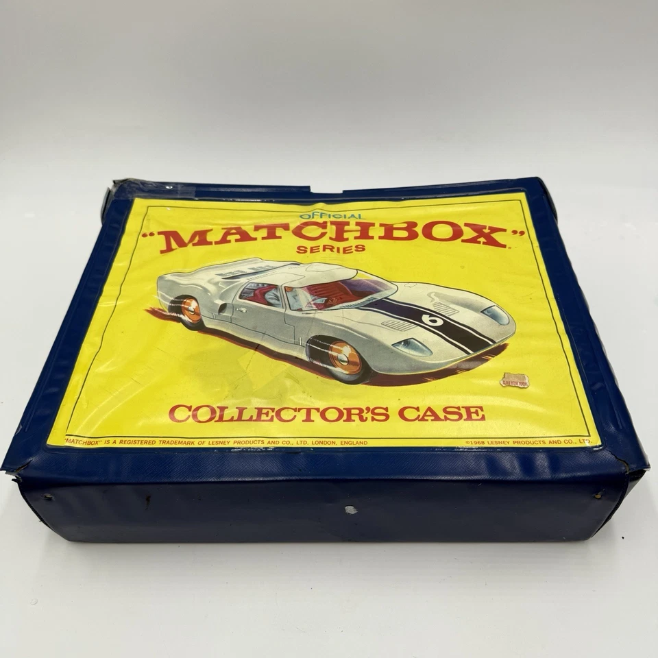 Vintage 1968 Official Lesney Matchbox Deluxe Collector Case Full Of Lesney Cars - Image 2 of 4