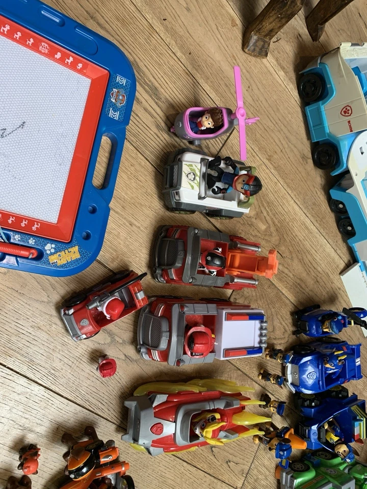 Paw Patrol Action Figures Bundle - Image 4 of 4